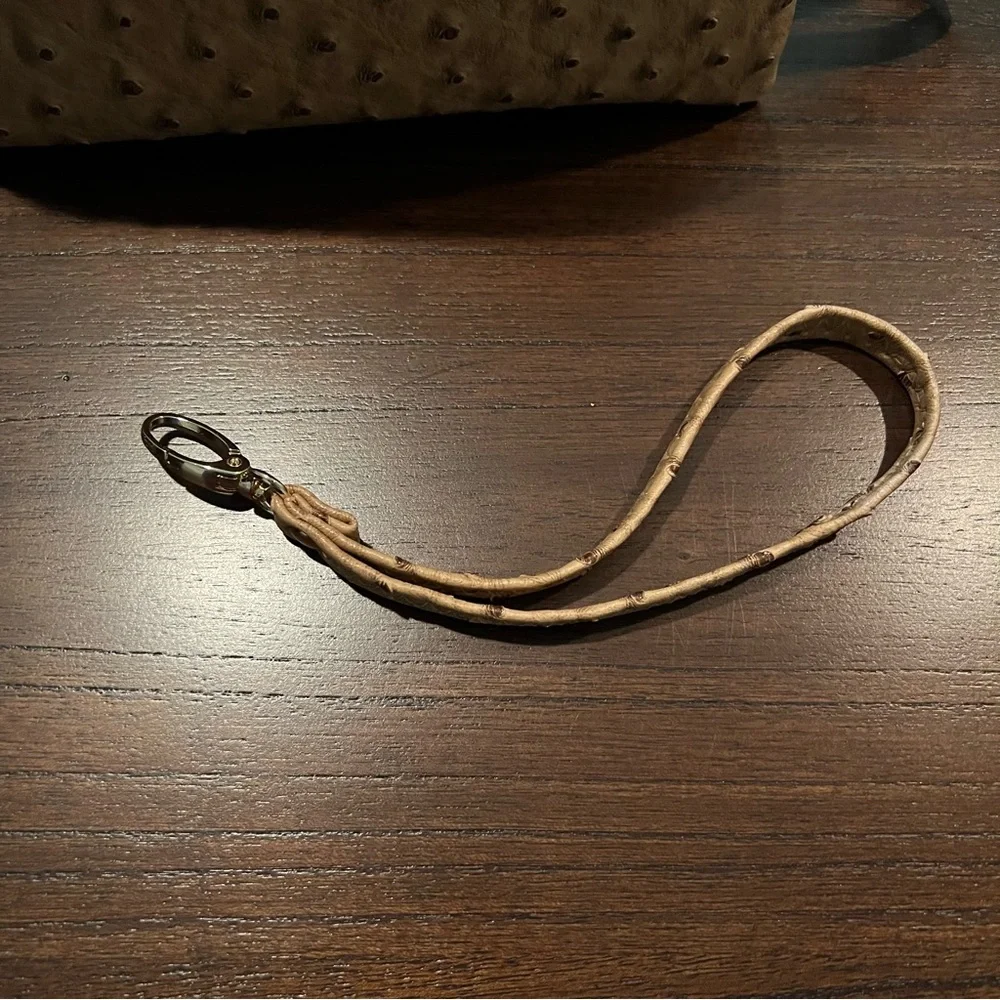 Textured Purse - Picture 7 of 7